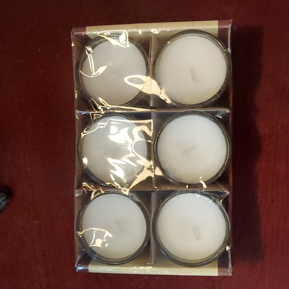 DECORATOR'S TOUCH 6 Pack Unscented Shotglass Votive Candles BNWT 1 LEFT - Picture 3 of 7